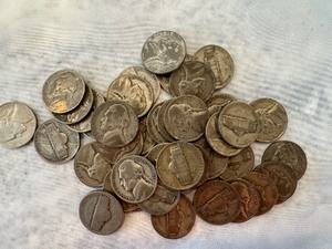 lot 47 image: LOT OF 40 MIXED JEFFERSON NICKLES