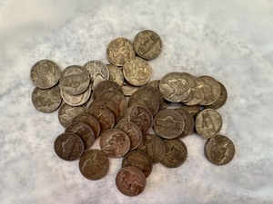 lot 54 image: LOT OF 40 MIXED JEFFERSON NICKLES