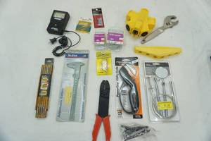 lot 7 image: hardware lot