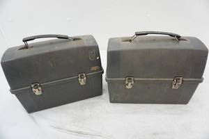 lot 27 image: Vintage Thermos Lunch Box lot