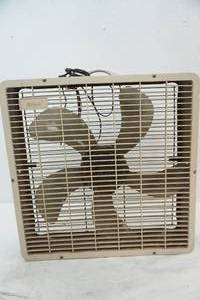 lot 31 image: vintage Edison box fan