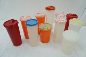 lot 89 image: Tupperware lot