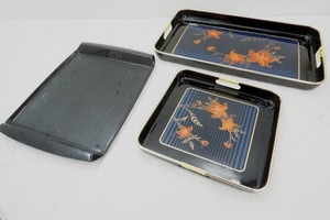 lot 103 image: Vintage Trays