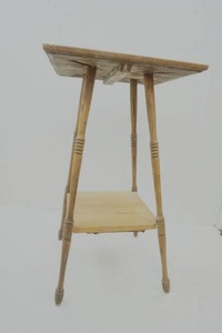 lot 104 image: plant stand