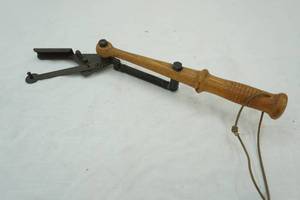 lot 115 image: Remington Automatic hand trap 18 long