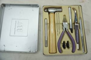 lot 61 image: jewelry making tool kit