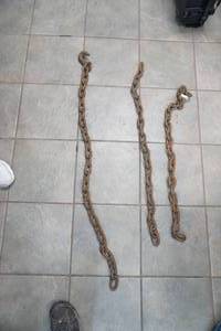 lot 129 image: heavy duty chain