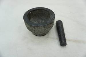 lot 181 image: granite mortar and pestle