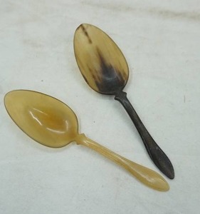 lot 182 image: vintage horn bone spoons