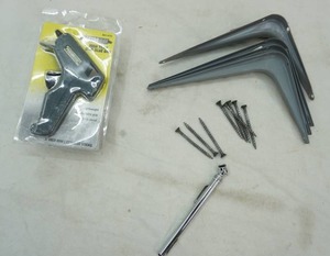 lot 217 image: hardware lot