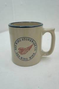 lot 242 image: Red Wing pottery & stoneware
