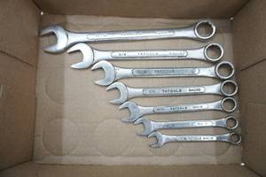 lot 256 image: wrench lot