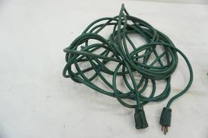 lot 276 image: green extension cord