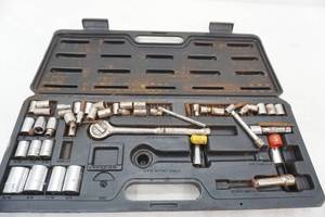 lot 280 image: ratchet & sockets