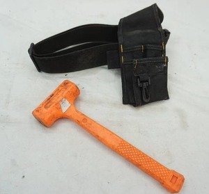 lot 286 image: mallet & tool belt