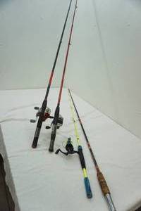 lot 323 image: Fishing Poles Lot