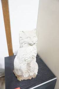 lot 335 image: concrete cat statue