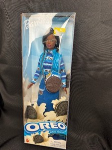 lot 11 image: RARE AND CONTROVERSIAL OREO BARBIE IN ORIGINAL PACKAGE - SCHOOL TIME FUN