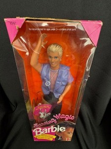 EARRING MAGIC KEN DOLL IN ORIGINAL PACKAGE 1992