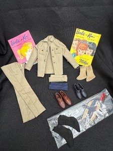 lot 32 image: VINTAGE KEN ARMY AND AIR FORCE OUTFIT