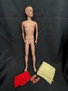 lot 30 image: VINTAGE KEN DOLL WITH SHORTS AND SANDALS