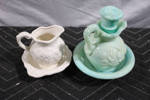 lot 14 image: Set of 2 Vintage Porcelain Creamer and Vase with Lid