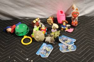 lot 38 image: Assorted Collectible Toys and Figures Lot