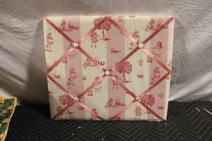 lot 69 image: Pink and White Childrens Fabric Memo Board 20 inch