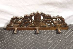 lot 74 image: Hand-Carved Wooden Wall Decor Hook Rack from Thailand