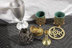 lot 101 image: Collection of Decorative Goblets and Trinkets