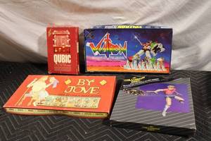 lot 106 image: Collection of Vintage Board Games