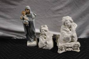 lot 143 image: Set of 3 Ceramic Figurines - Virgin Mary and Two Geisha Statues