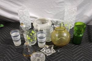 lot 145 image: Collection of Assorted Glassware including Vases and Goblets