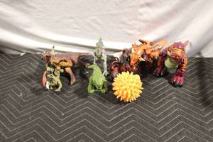 lot 158 image: Collection of Assorted Dinosaur Toys