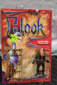 lot A-171 image: Vintage 1991 Swashbuckling Peter Pan Action Figure by Mattel