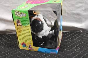 lot A-175 image: Ooglies Cowlick Oogly Eye Light-Up Toy in Original Packaging