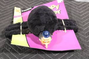 lot 195 image: Vintage Posable Creepy Spider Decor with Hat