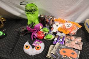 lot 203 image: Halloween Decoration and Party Supplies Collection
