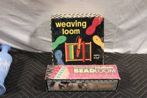 lot 214 image: Set of 2 Vintage Craft Looms Weaving Loom & American Indian Bead Loom