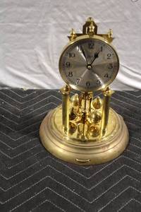 lot 290 image: Vintage Brass 400-Day Anniversary Clock