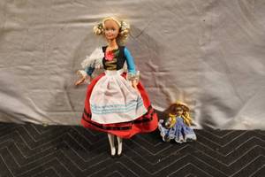 lot 333 image: Set of 2 Collectible Dolls 12-Inch and 4-Inch with Detailed Costumes