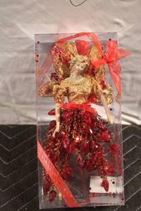 lot 354 image: Glittering Angel Christmas Tree Topper