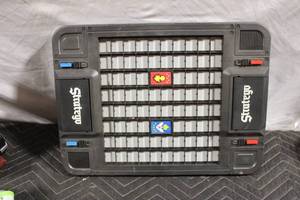 lot 368 image: Shadego Board Game Grid with Colorful Markers