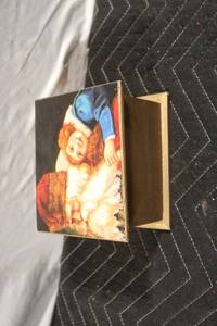 lot 397 image: Golden Wooden Box with Santa and Child Image