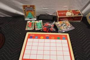 lot 405 image: Collection of Board Games and Puzzle Sets