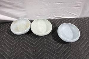 lot 418 image: Set of 3 Vintage Blue Graniteware Bowls