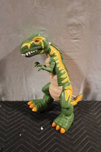 lot 478 image: Large Plastic Dinosaur Toy Figure