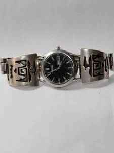 lot 93 image: Seiko Mens Watch with Sterling Silver Slabs on Southern influenced watch band - See video of watch working