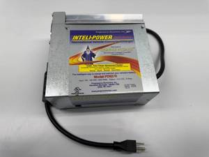 lot 4 image: Progressive Dynamics PD9270V Inteli-Power 9200 Series ConverterCharger with Charge Wizard - 70 Amp