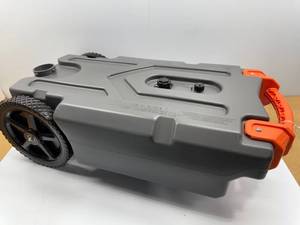 lot 7 image: CAMCO RHINO PORTABLE HOLDING TANK 21 GALLON